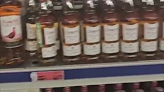 Alkoholické nápoje zo západu si cestu do Ruska stále nájdu