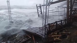 Búrka zmila ruskú obrannú líniu na Kryme