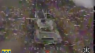 Ruský, muníciou dobre naložený tank, je vždy poriadny vizuálny zážitok