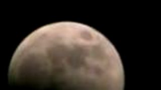 UFO okolo mesiaca