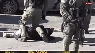 Izraelskí vojaci brutálne napadli palestínskeho žurnalistu v Jeruzaleme