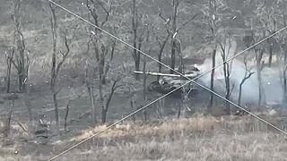 Zničenie ukrajinského tanku T-64 pomocou protitankovej strely