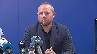 Brífink policie k vyšetřování tragické střelby na Filozofické fakultě Univerzit