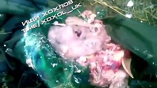 Dvaja ukro "vojaci" prišli o mozgy 18+ (drsné zábery)