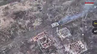 Ukro tank T-64BV vs mína a následné ruské oslavy