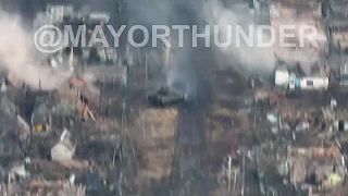 Bradley M2A2 ODS-SA nabehol v Avdijivke na mínu