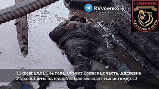 Kopa mŕtvych ukrajinských "vojakov"