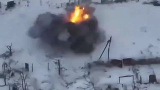 Osobné auto nabehlo na mínu