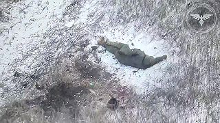 Okupant počas úteku pred dronom