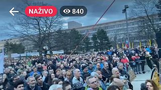 To je protest proti Z zálohovaniu PET fliaš? Čo ste za progresívci?