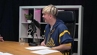 BORIS KOLLÁR O VZŤAHU S TRANSKOU, VLASY V TURECKU A VÁŽI SI FICA？ - snami EXTRA