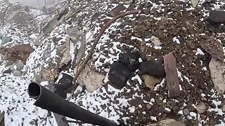Zranený a opustený ukrajinský vojak zjapal o pomoc a pomoc aj došla! ...