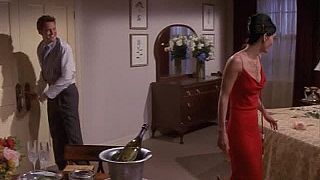 Priatelia S05E01 O tom, ako Ross povedal Rachel
