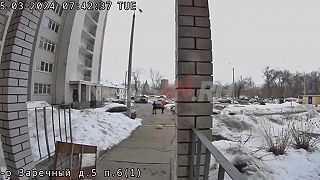 Keď si zaparkuješ auto pod balkónom