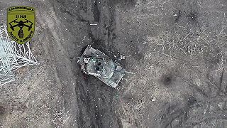 Okupanti sa prišli odfotiť s opusteným tankom M1 Abrams