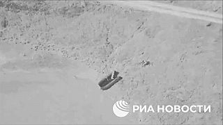 Dvaja ukrajinskí vojaci zastrelili dvoch svojich kolegov. Celé to nahral dron.