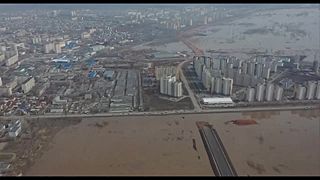 Rusi bojujú proti povodni modlitbami