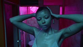 Artemas - I Like The Way You Kiss Me