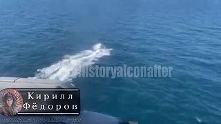 Ka-29 vs ukrajinský námorný dron (pohľad z prvej osoby)