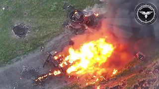 Dron zasiahol tank zboku