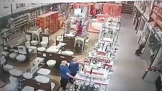 Zásah do UA hypermarketu