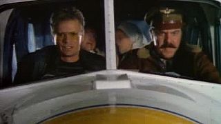 MacGyver 4x04 Na kridlech a s modlitbou