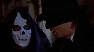 MacGyver 5x06 Maskarada