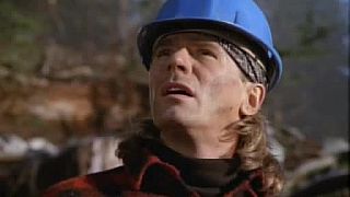 MacGyver 5x14 Problemy s drevem