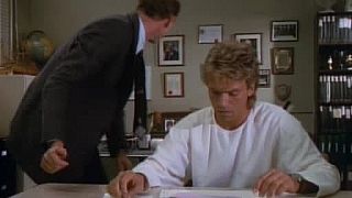 MacGyver 6x04 Dvacet otazek