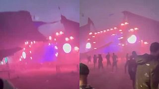Moment, keď sa na festivale Pohoda 2024 roztrhol stan (iný uhol)