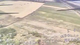 Ruský FPV dron vs. americké MRAP vozidlo International M1224 MaxxPro