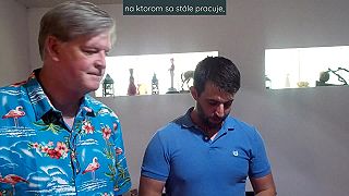 Vzdelávacie video o mikrovlnných zbraniach a analyzátoroch signálu