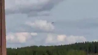 Ukrajinský kamikadze dron A-22 Foxbat do cieľa nedoletel