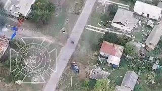 Ukrajinských vojakov vo vnútri mikrobusu zasiahla raketa z RPG-7