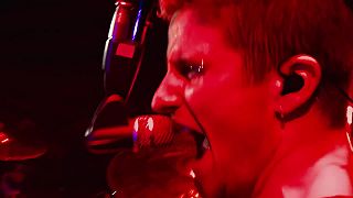 Nickelback - Burn It To The Ground