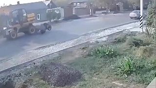 Voloďa roztlačil bager