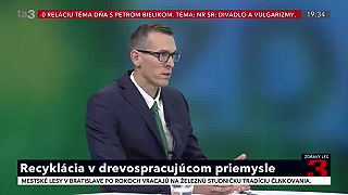Unikátna veľkokapacitná recyklačná linka dreva od firmy Kronospan
