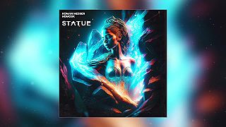 Roman Messer & NoMosk - Statue