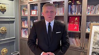 Slovenský premiér Robert Fico sa hlási z Číny.