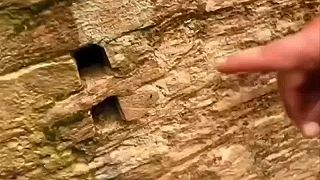 Nedávno archeologové objevili malou vesnici v Peru.