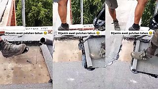 Teraz mi ešte zalep topánku smolou na hydroizoláciu