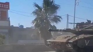 Izraelské tanky vstupujú do Yarmouk Basin v provinčnej oblasti Daraa v Sýrii