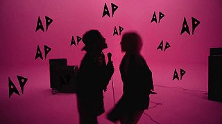 ROSÉ & Bruno Mars - APT. (Official Music Video)