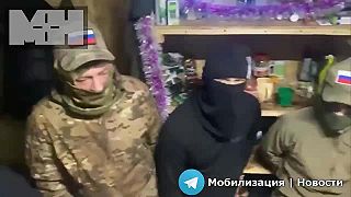 S barlami rovno na front!