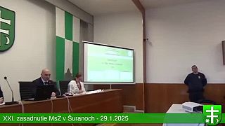 Poslanci v Šuranoch sa postavili proti ľuďom a odmietli ich názor v referende