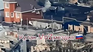 Ukrajinské jednotky ustupujúce v meste Sudža v Kurskom regióne