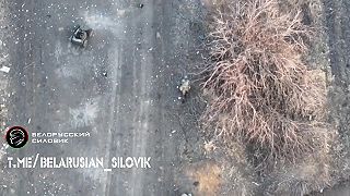 Ukrajinci utekajú z Kurskej oblasti po štvornožky, VIDEO 2