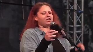 Modrý Zajačik Veronika Gyenge tato žena mi hovori zo srdca