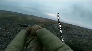 Ukrajincovi mierne natrhla topánku ruská mína (GoPro zábery)