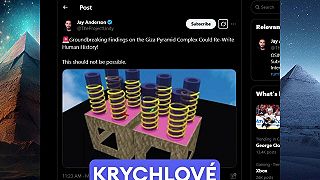 Mega stavba pod Pyramidami